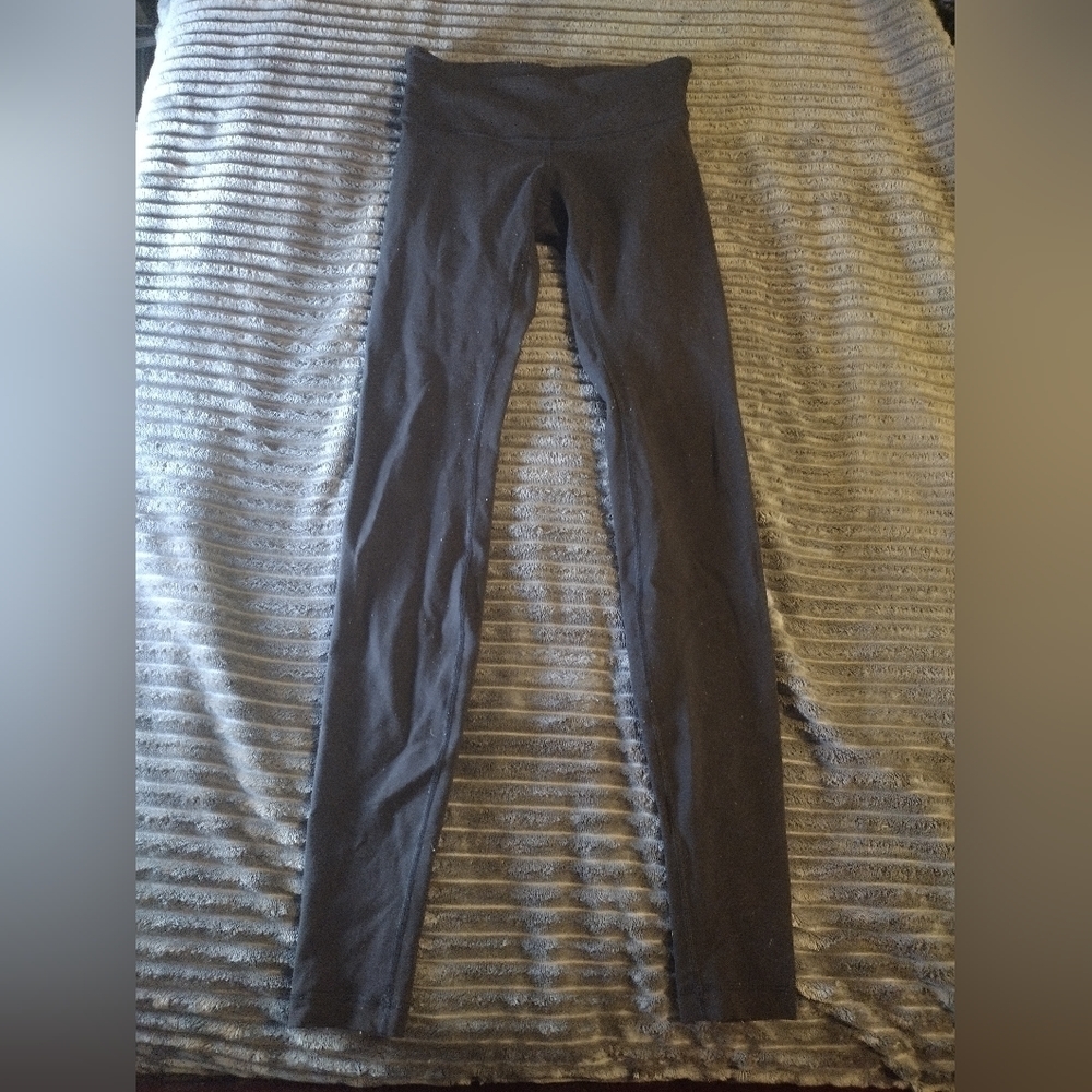 LULULEMON Tight Workout Pants Color Black Size 4